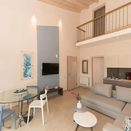 Sleeps 4 Pool Air Con Wifi