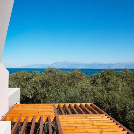 Sleeps 4 Pool Air Con Wifi Villa *